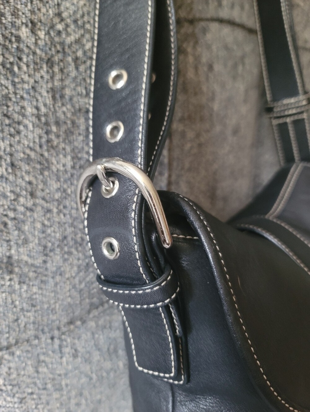Coach Soho Vintage Leather Hobo Bag 2004 Y2K - Picture 10 of 16